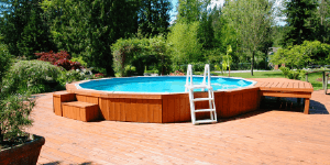 Prix d’une piscine semi-enterrée